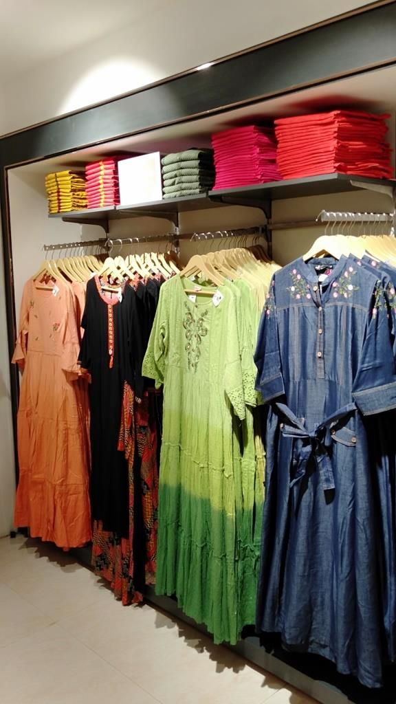 Dress Display